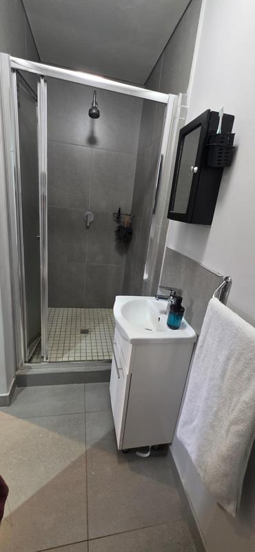 To Let 2 Bedroom Property for Rent in Durban North KwaZulu-Natal