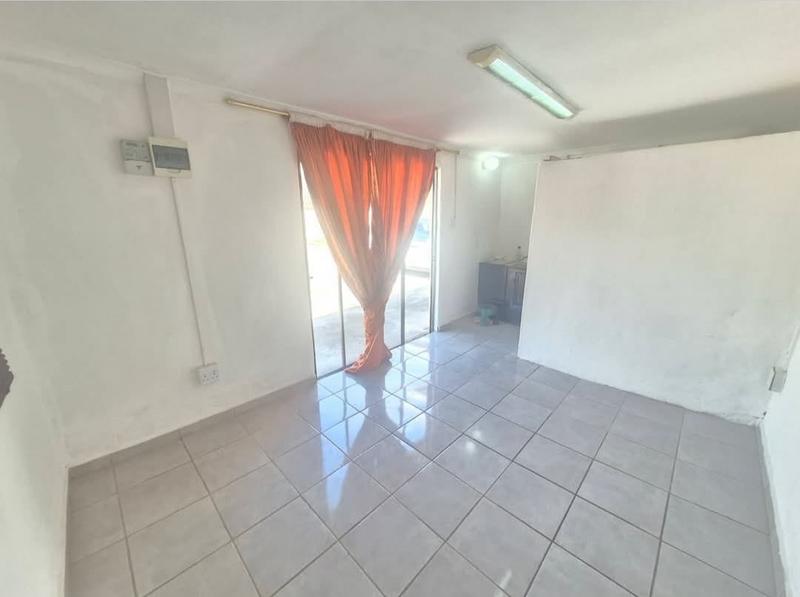 To Let 1 Bedroom Property for Rent in Springfield KwaZulu-Natal