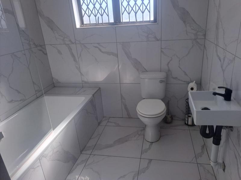 To Let 3 Bedroom Property for Rent in Port Shepstone KwaZulu-Natal