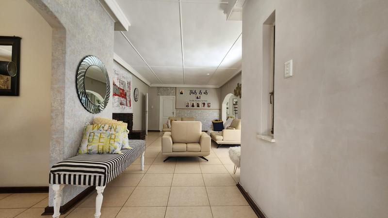 4 Bedroom Property for Sale in Winston Park KwaZulu-Natal