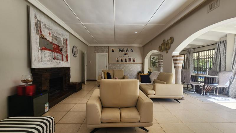 4 Bedroom Property for Sale in Winston Park KwaZulu-Natal