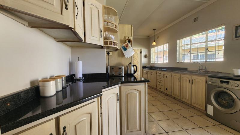 4 Bedroom Property for Sale in Winston Park KwaZulu-Natal