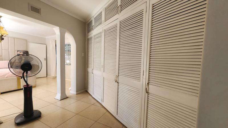 4 Bedroom Property for Sale in Winston Park KwaZulu-Natal