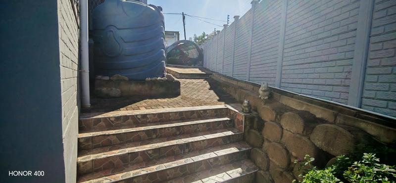 4 Bedroom Property for Sale in Manaba Beach KwaZulu-Natal