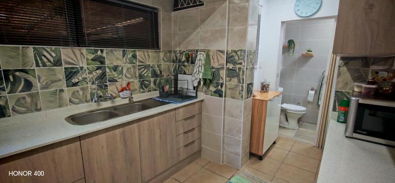 4 Bedroom Property for Sale in Manaba Beach KwaZulu-Natal
