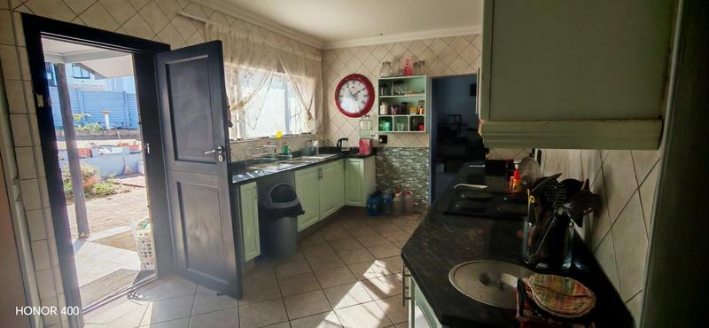 4 Bedroom Property for Sale in Manaba Beach KwaZulu-Natal