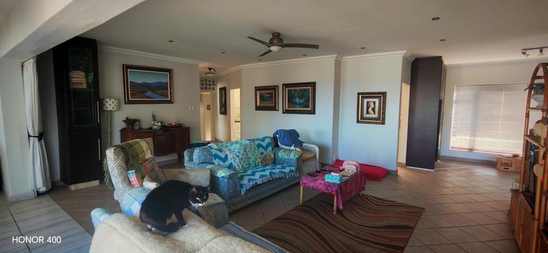 4 Bedroom Property for Sale in Manaba Beach KwaZulu-Natal