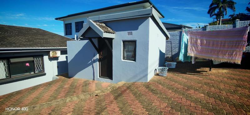 4 Bedroom Property for Sale in Manaba Beach KwaZulu-Natal
