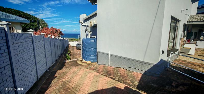 4 Bedroom Property for Sale in Manaba Beach KwaZulu-Natal