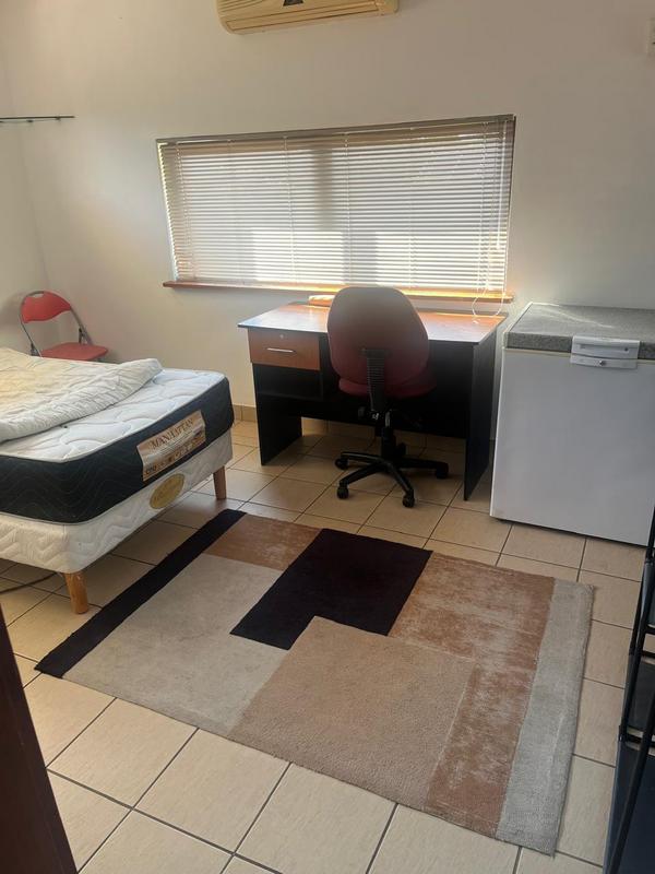 To Let 1 Bedroom Property for Rent in Berea West KwaZulu-Natal