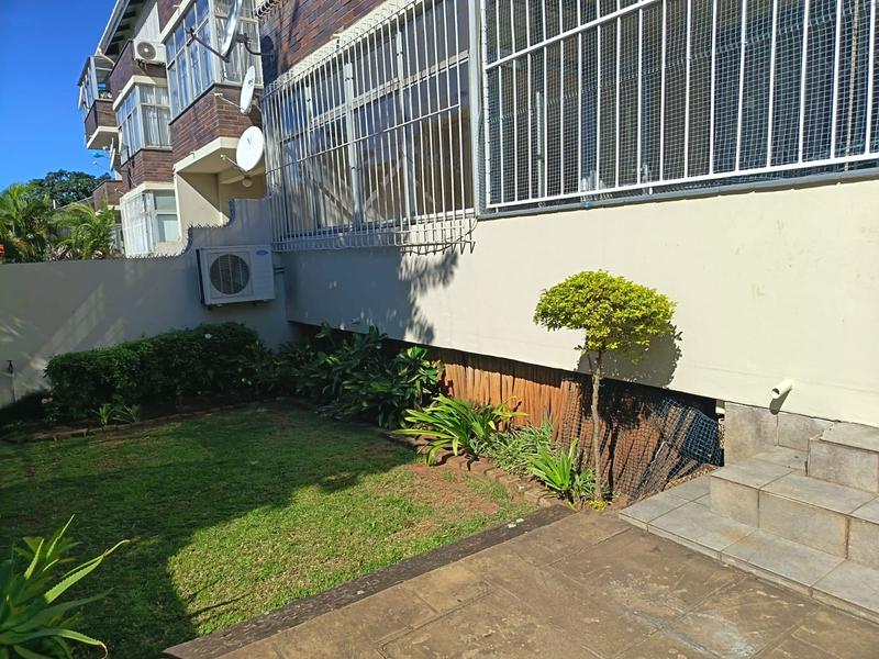 To Let 2 Bedroom Property for Rent in Windermere KwaZulu-Natal