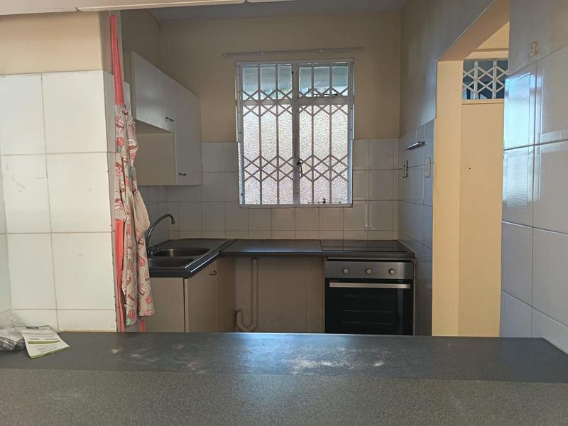 To Let 2 Bedroom Property for Rent in Windermere KwaZulu-Natal