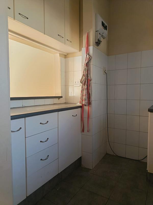To Let 2 Bedroom Property for Rent in Windermere KwaZulu-Natal