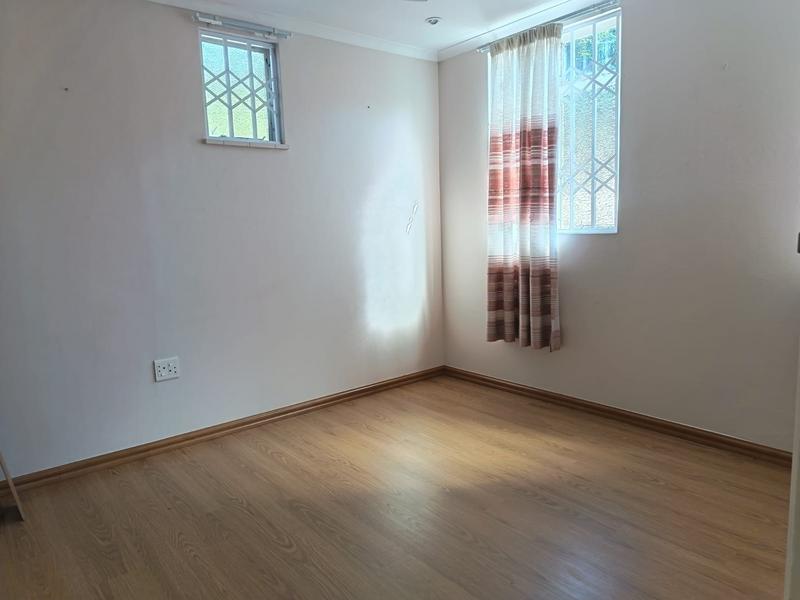 To Let 2 Bedroom Property for Rent in Windermere KwaZulu-Natal