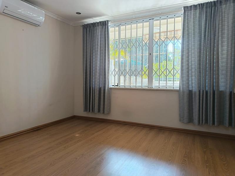 To Let 2 Bedroom Property for Rent in Windermere KwaZulu-Natal
