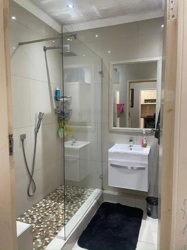 1 Bedroom Property for Sale in Morningside KwaZulu-Natal
