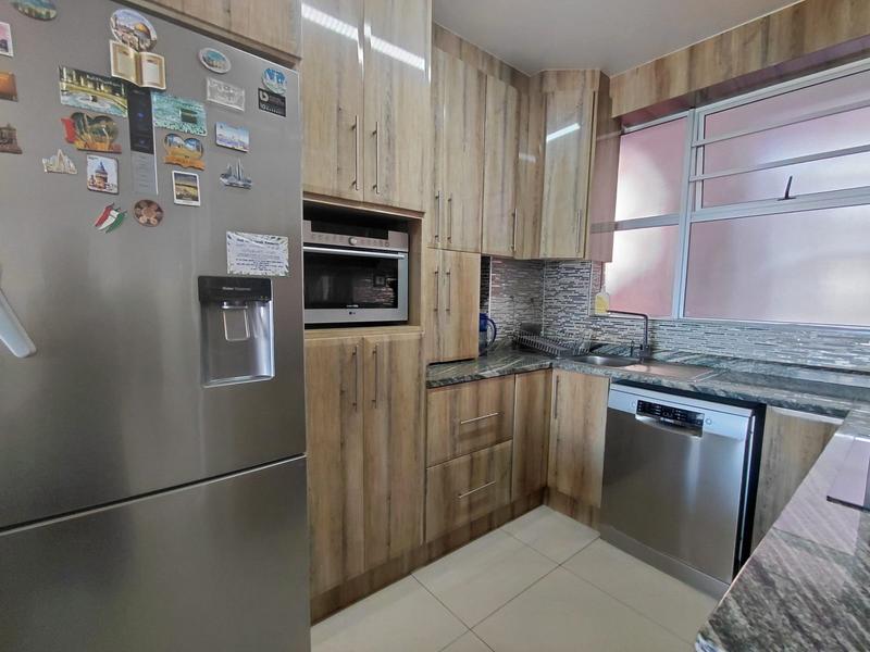 1 Bedroom Property for Sale in North Beach KwaZulu-Natal