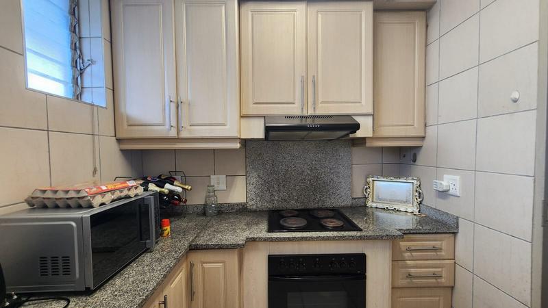 2 Bedroom Property for Sale in Glenwood KwaZulu-Natal