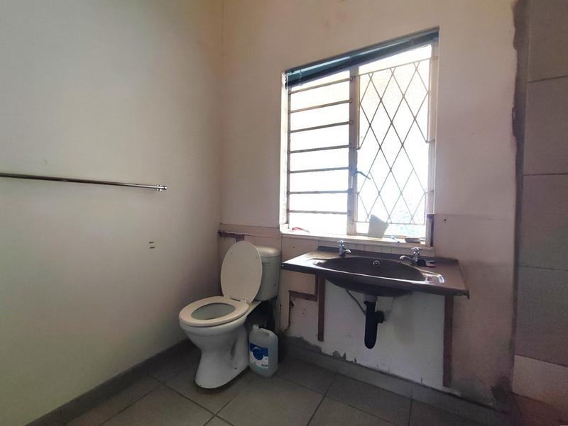 7 Bedroom Property for Sale in Scottsville KwaZulu-Natal