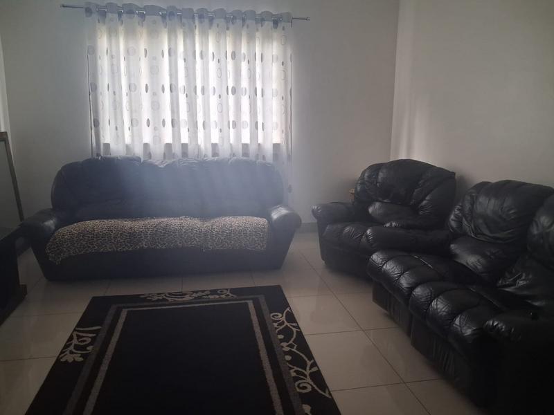 2 Bedroom Property for Sale in Essenwood KwaZulu-Natal