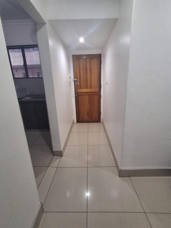 2 Bedroom Property for Sale in Essenwood KwaZulu-Natal