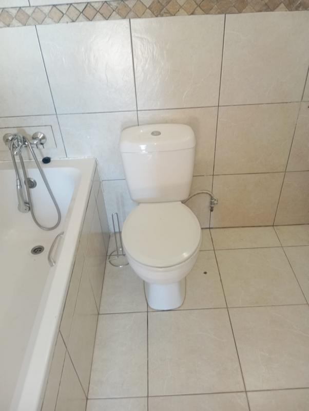 To Let 2 Bedroom Property for Rent in Park Hill KwaZulu-Natal