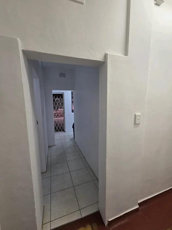 To Let 2 Bedroom Property for Rent in Park Hill KwaZulu-Natal