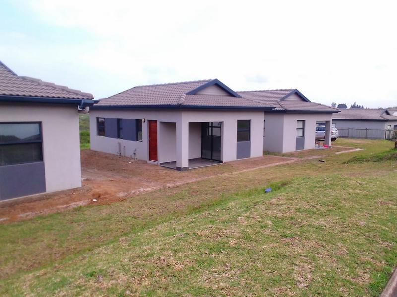 To Let 2 Bedroom Property for Rent in Shakaskraal KwaZulu-Natal
