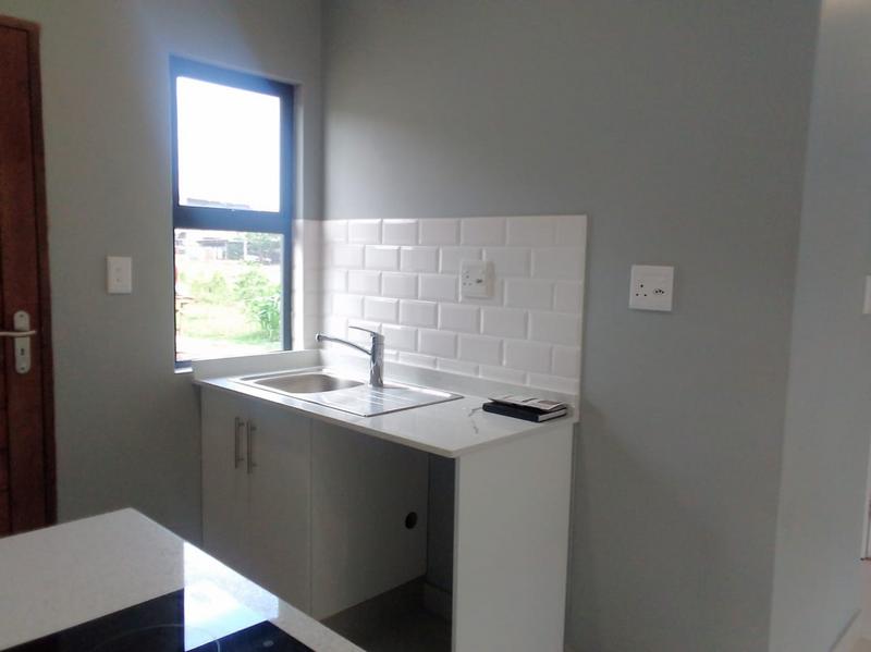 To Let 2 Bedroom Property for Rent in Shakaskraal KwaZulu-Natal