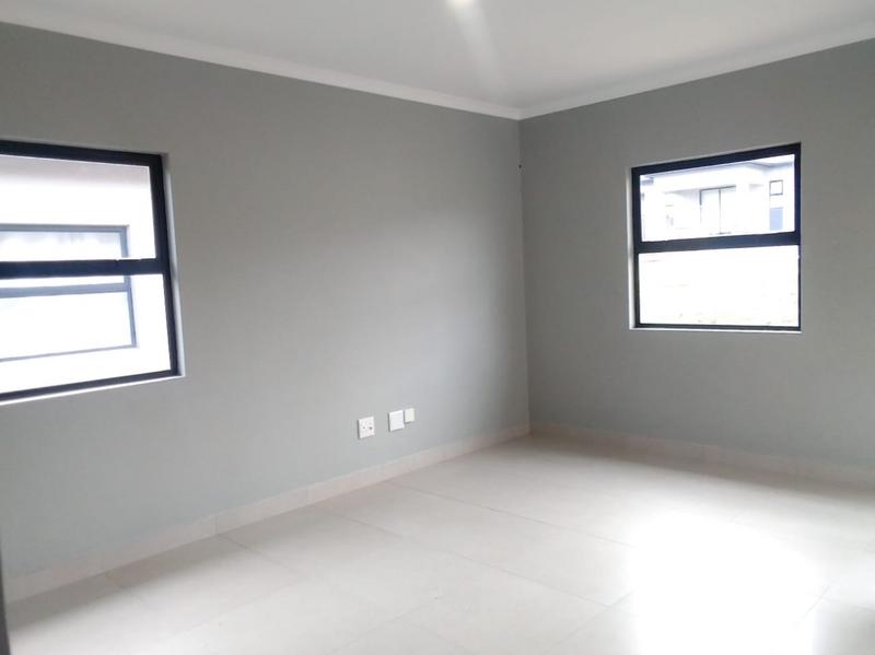 To Let 2 Bedroom Property for Rent in Shakaskraal KwaZulu-Natal