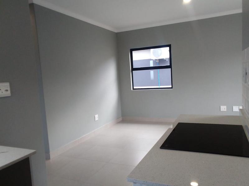 To Let 2 Bedroom Property for Rent in Shakaskraal KwaZulu-Natal