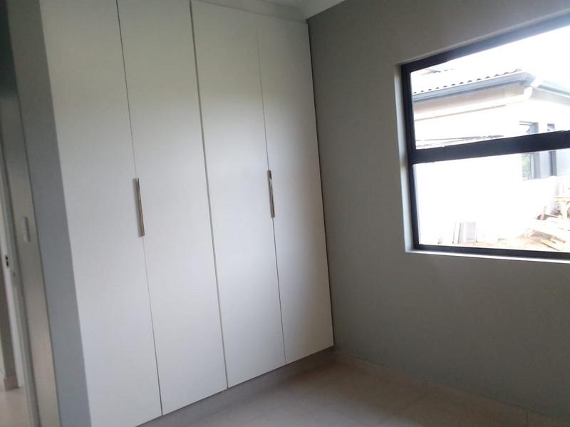 To Let 2 Bedroom Property for Rent in Shakaskraal KwaZulu-Natal