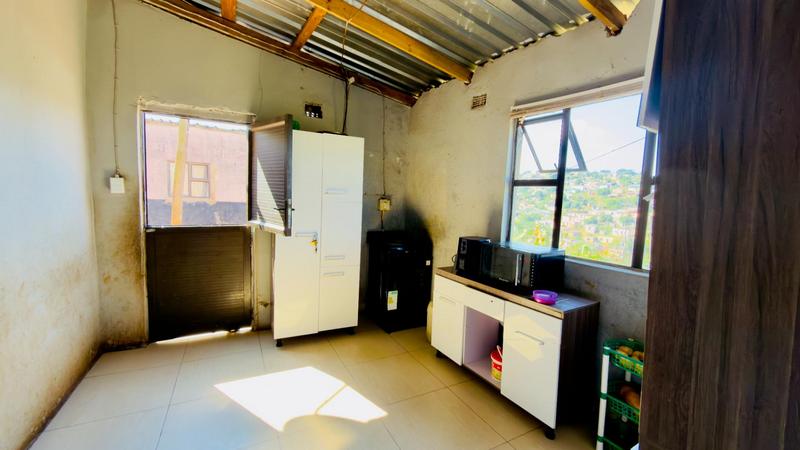 2 Bedroom Property for Sale in Kwamashu KwaZulu-Natal