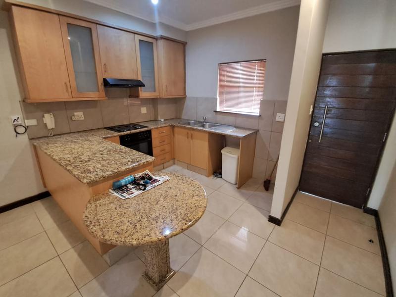 To Let 1 Bedroom Property for Rent in New Town Centre KwaZulu-Natal