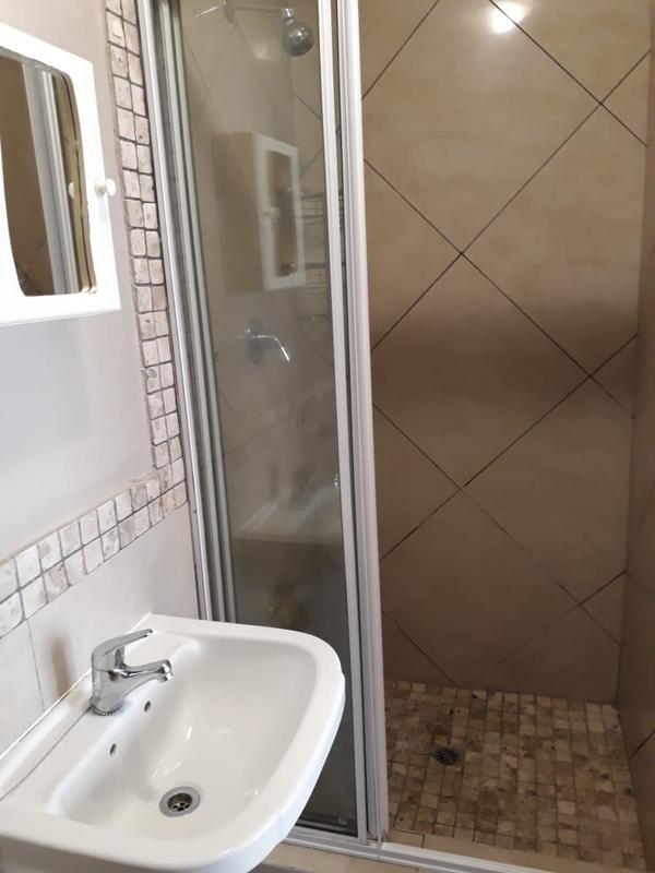 To Let 1 Bedroom Property for Rent in New Town Centre KwaZulu-Natal