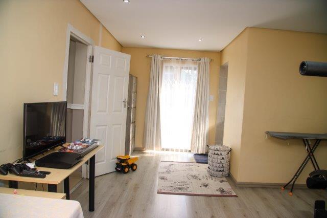 4 Bedroom Property for Sale in Northdene KwaZulu-Natal