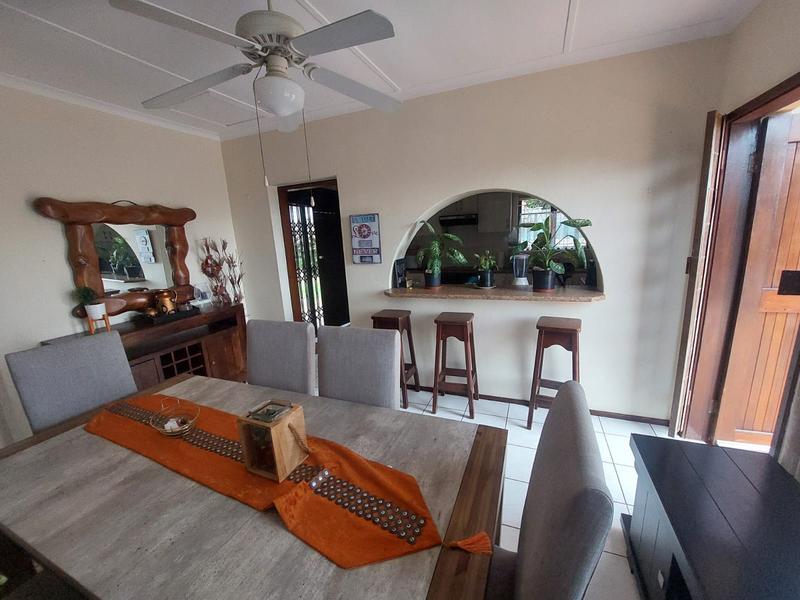 4 Bedroom Property for Sale in Margate KwaZulu-Natal
