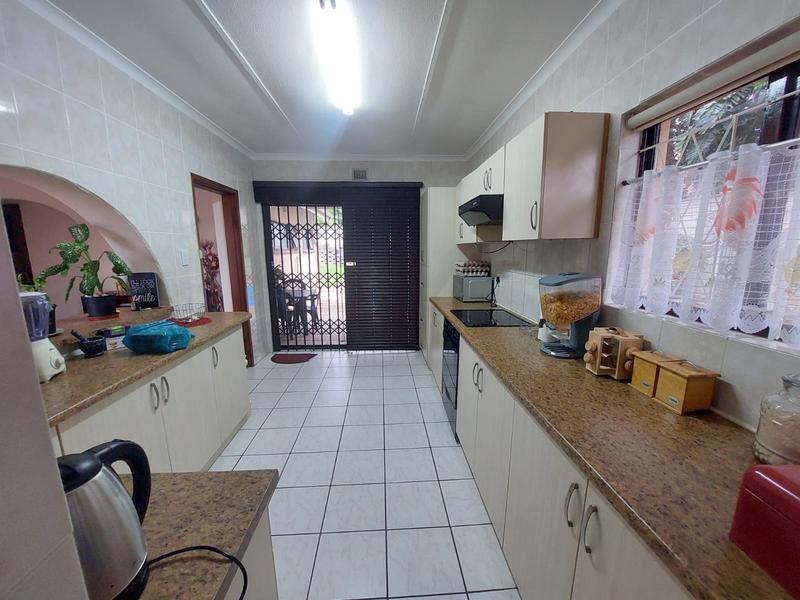 4 Bedroom Property for Sale in Margate KwaZulu-Natal