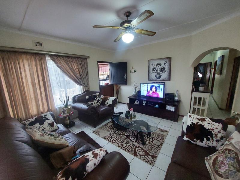 4 Bedroom Property for Sale in Margate KwaZulu-Natal