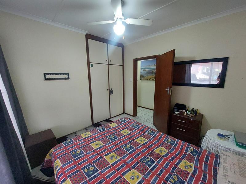 4 Bedroom Property for Sale in Margate KwaZulu-Natal