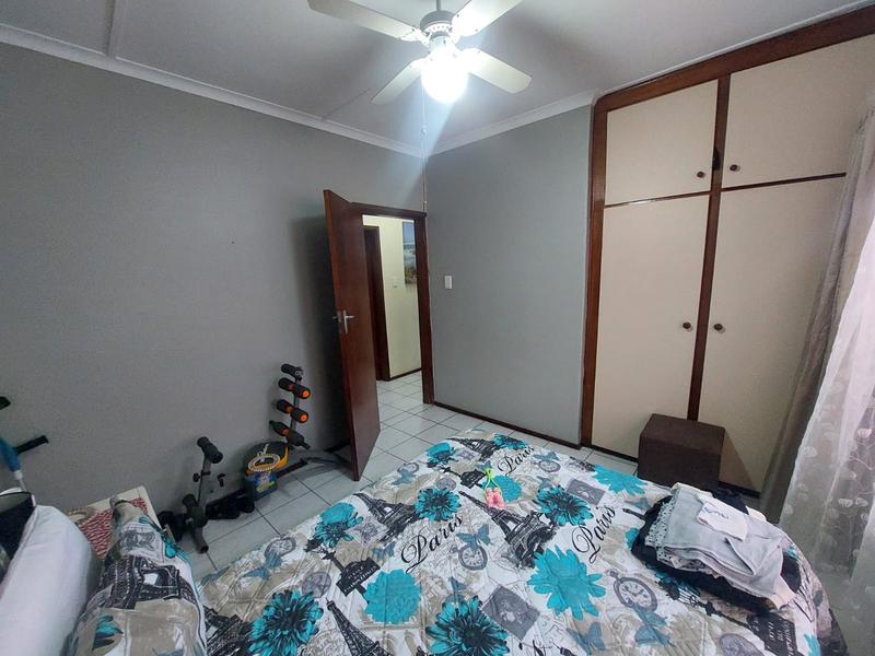 4 Bedroom Property for Sale in Margate KwaZulu-Natal