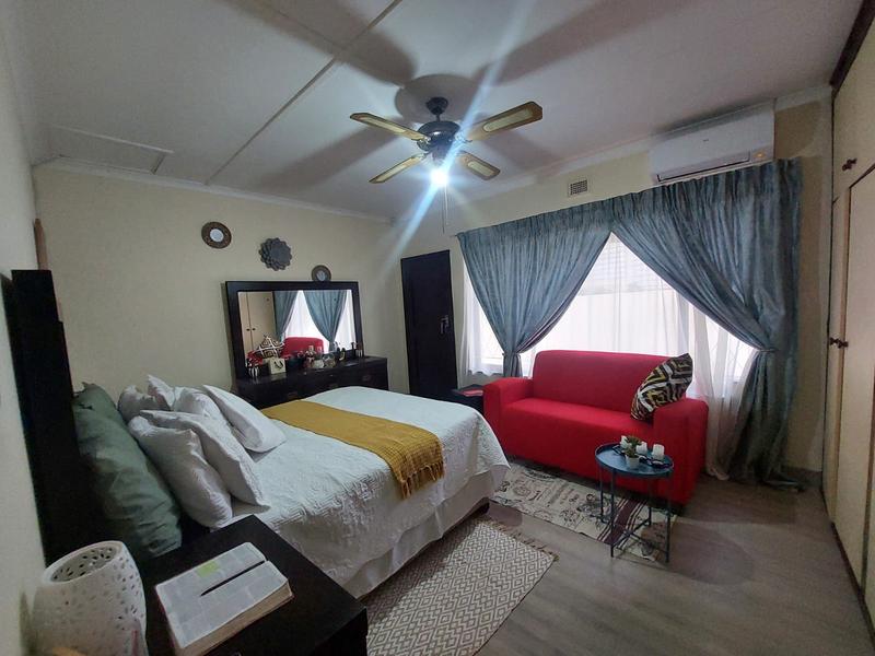 4 Bedroom Property for Sale in Margate KwaZulu-Natal