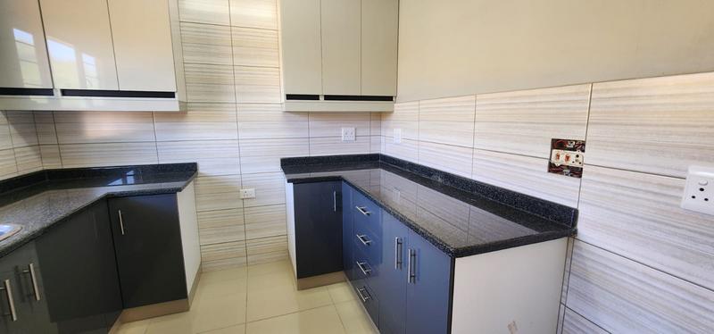 To Let 2 Bedroom Property for Rent in Umkomaas KwaZulu-Natal