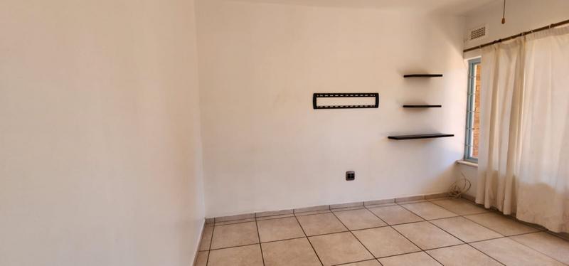 To Let 2 Bedroom Property for Rent in Umkomaas KwaZulu-Natal