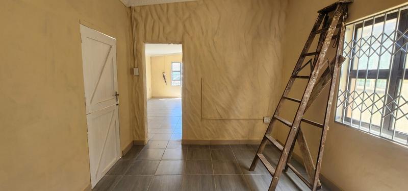 To Let 1 Bedroom Property for Rent in Umkomaas KwaZulu-Natal