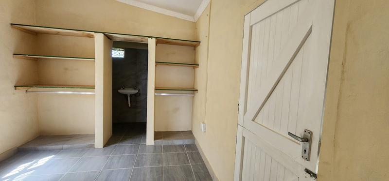 To Let 1 Bedroom Property for Rent in Umkomaas KwaZulu-Natal