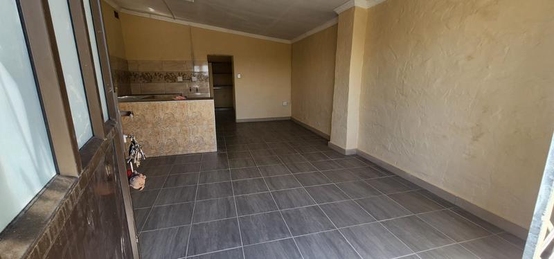 To Let 1 Bedroom Property for Rent in Umkomaas KwaZulu-Natal