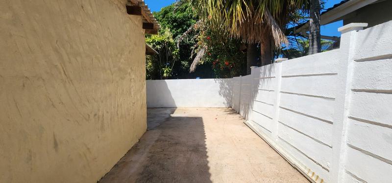 To Let 1 Bedroom Property for Rent in Umkomaas KwaZulu-Natal
