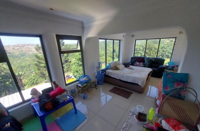 4 Bedroom Property for Sale in Silverglen KwaZulu-Natal