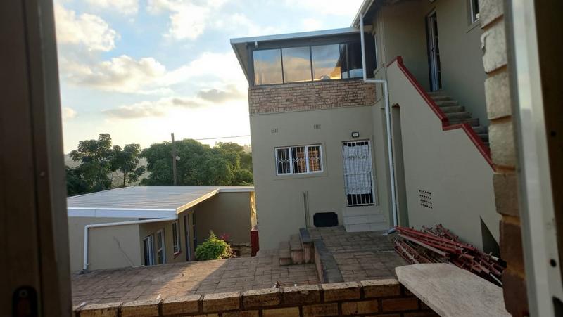 5 Bedroom Property for Sale in Clare Estate KwaZulu-Natal